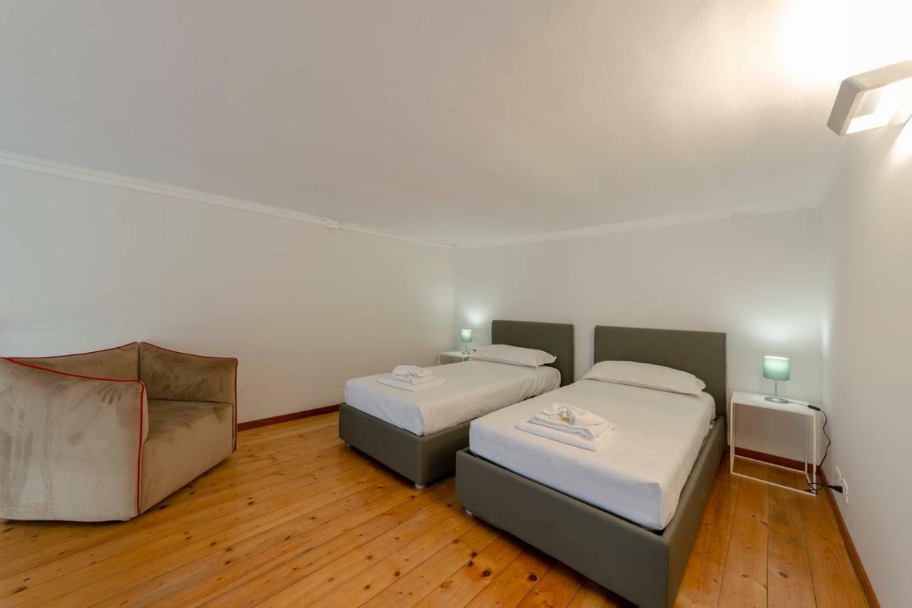 Apartamento Joivy Elegant Flat For 7, In The Heart Of Génova Exterior foto