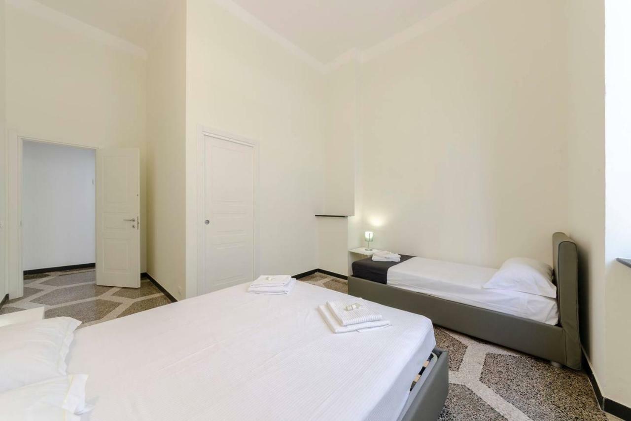 Apartamento Joivy Elegant Flat For 7, In The Heart Of Génova Exterior foto