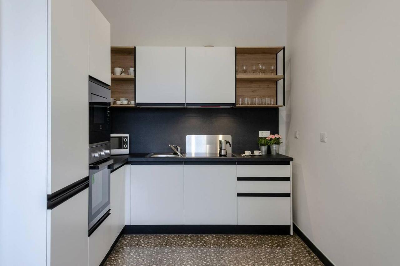 Apartamento Joivy Elegant Flat For 7, In The Heart Of Génova Exterior foto